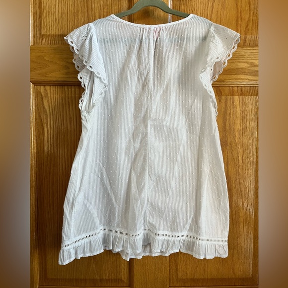 Joe Fresh Adorable White Top with Detail Sz Medium - Picture 2 of 3
